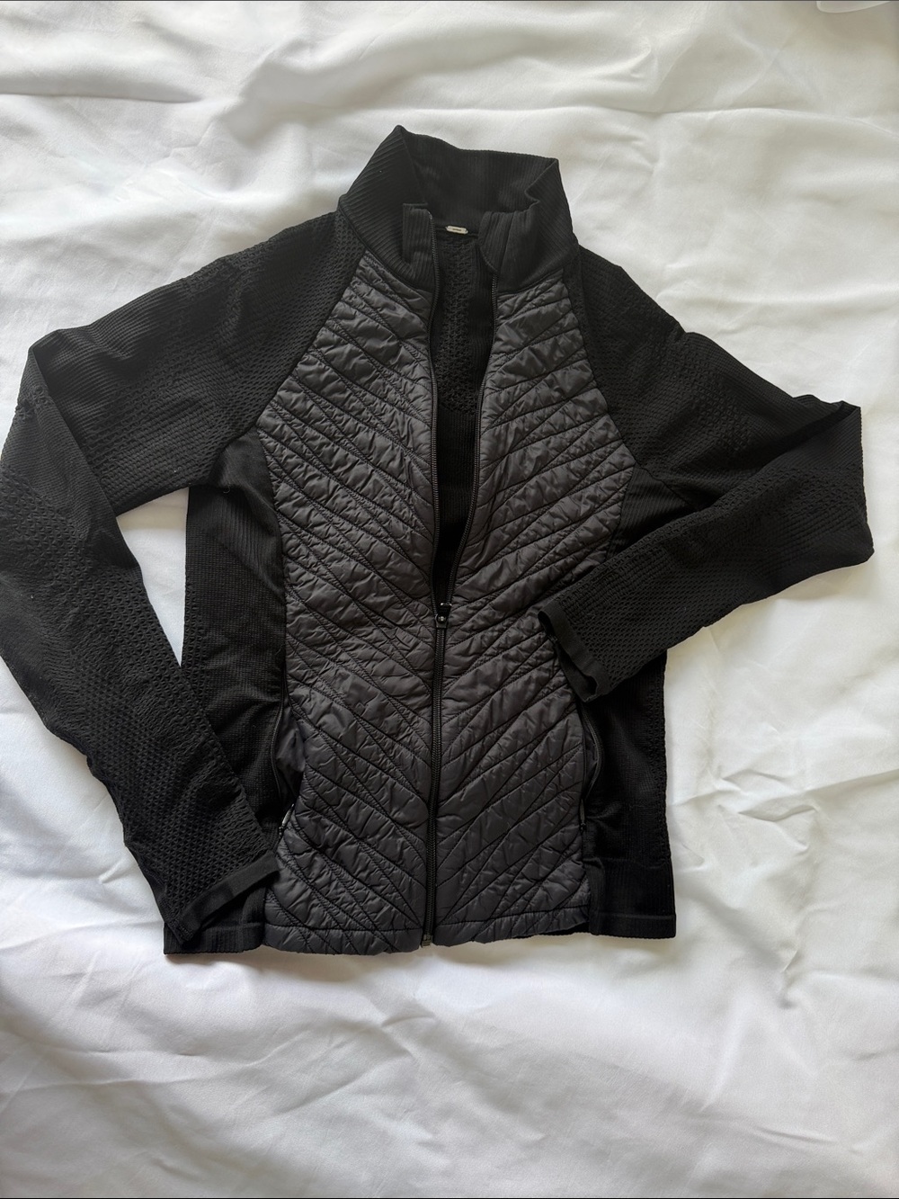 Athleta Black Quilted Hybrid Utility Jacket with Knit Sleeves